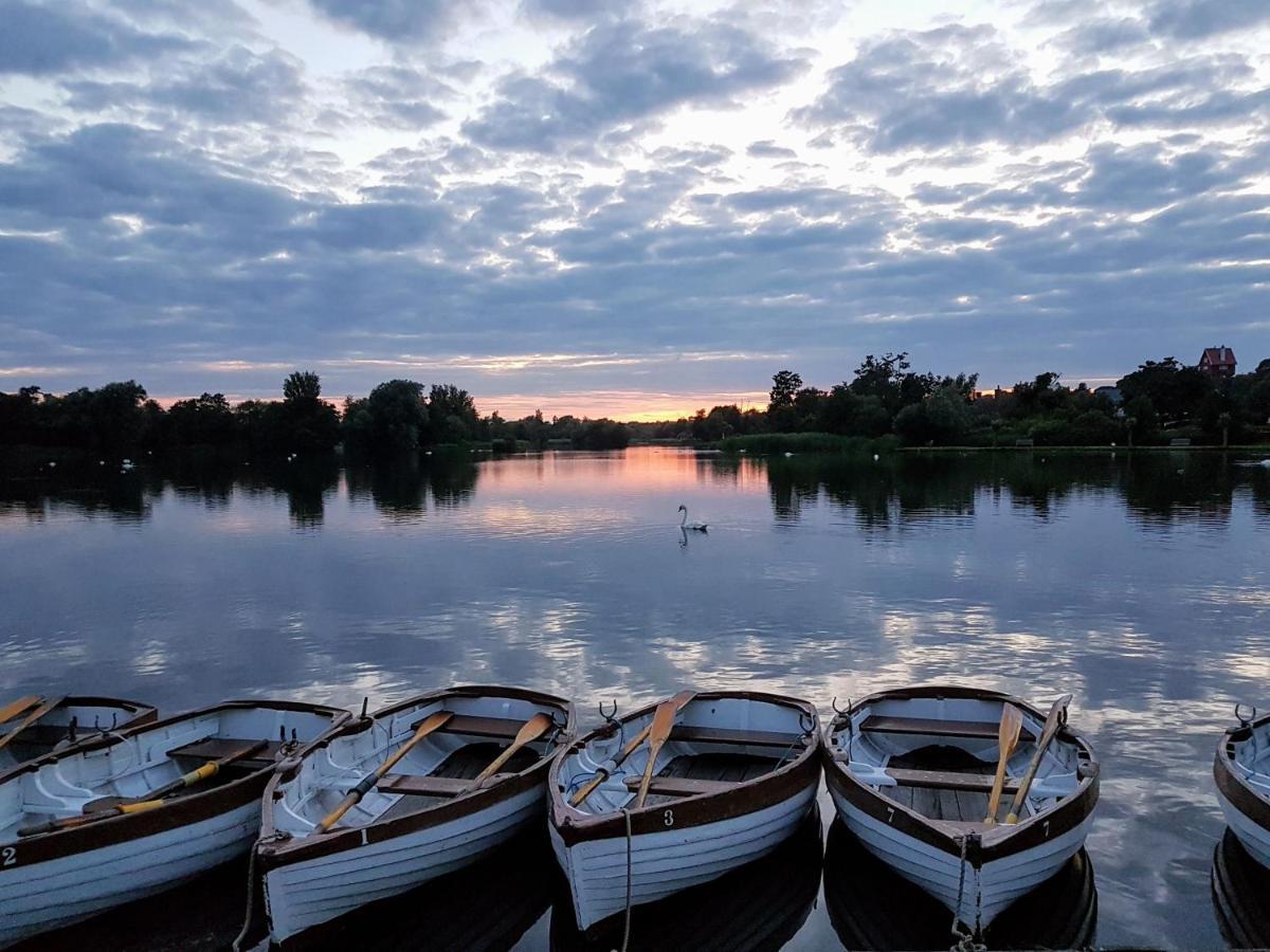 Regatta - A Lakeview Apartment In Thorpeness - Aldeburgh Coastal Cottages Exteriér fotografie